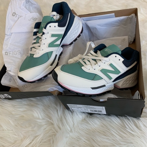 Figs New Balance 574S Size 7 - Picture 7 of 10